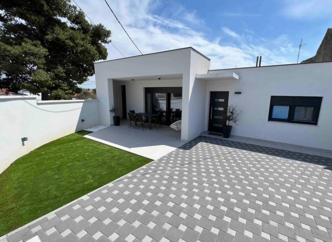 Сasa de vacaciones Teuta House